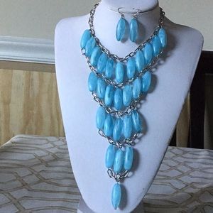 Blue lucite bead v style chunky necklace earring